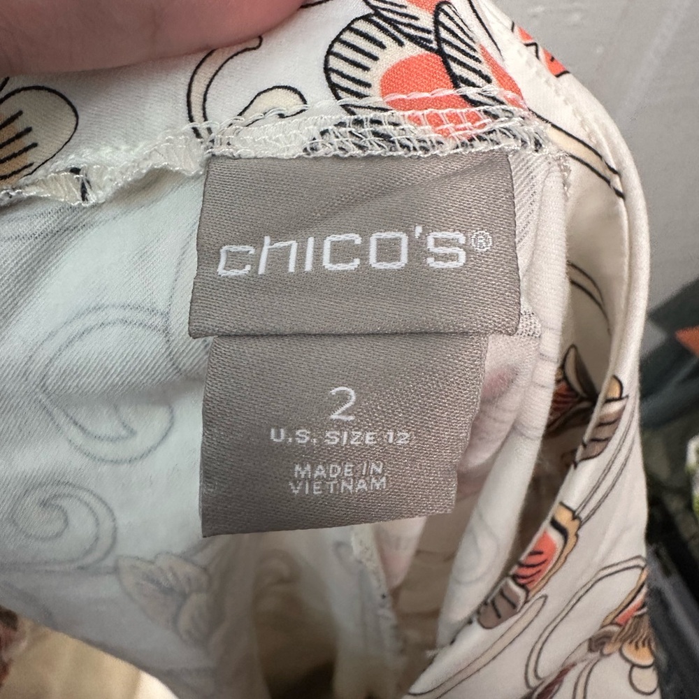 Chico's So Slimming Brigitte Floral Print Slim Capri Crop Pants Size 2 EUC - Picture 6 of 7
